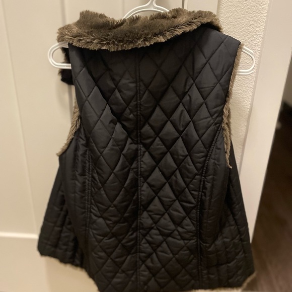 Reversible Vest - Picture 2 of 4